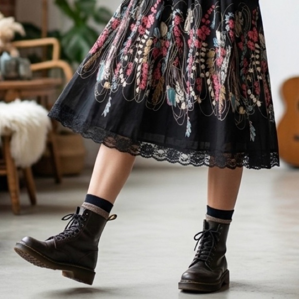 Vintage Y2K 90s Dark Floral Lace Hem Midi Skirt Black Coral red XL cotton